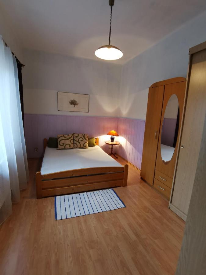 Rodinny Apartman V Dome Caşonia Exterior foto
