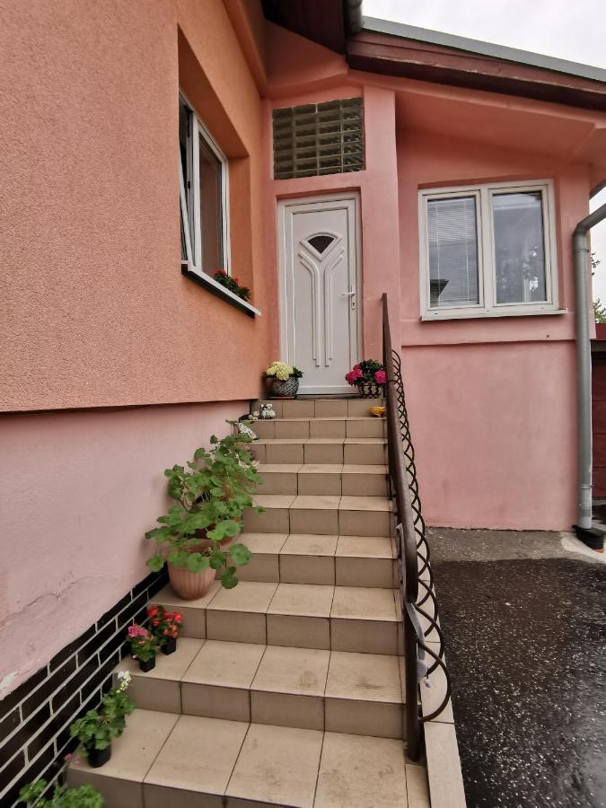 Rodinny Apartman V Dome Caşonia Exterior foto